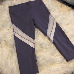 Fabletics Pants - Fabletics Cropped Leggings Fabletics Pants - Fabletics Cropped Leggings